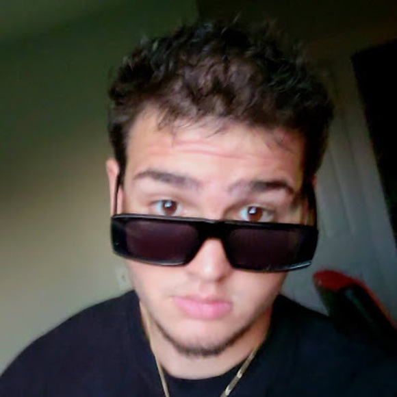 Meet your Posher, Peter - Picture 1 of 1